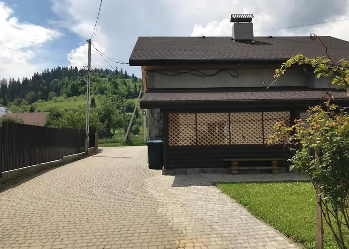 артемів двір Tatil Evi Slavske
