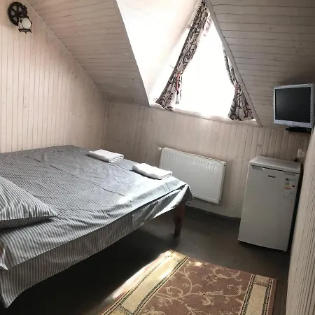 Nyaraló артемів двір
